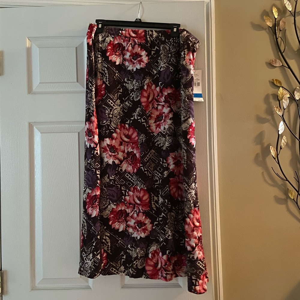 NWT Koret maxi skirt